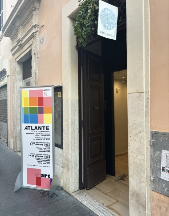 Exhibition of the painting "Sunrise" in the Galleria dei Miracoli in Rome.
