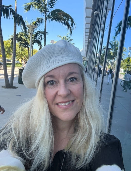 Christin Behrend, Art Basel Miami Beach, 6 – 8th December 2024, Miami Beach Convention Center.